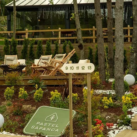 Pastel Nocleg ze śniadaniem 4*