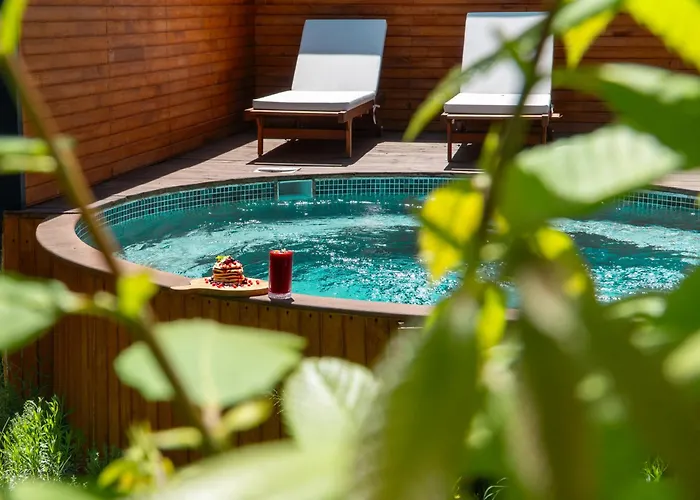 Pastel 4* سبانجا